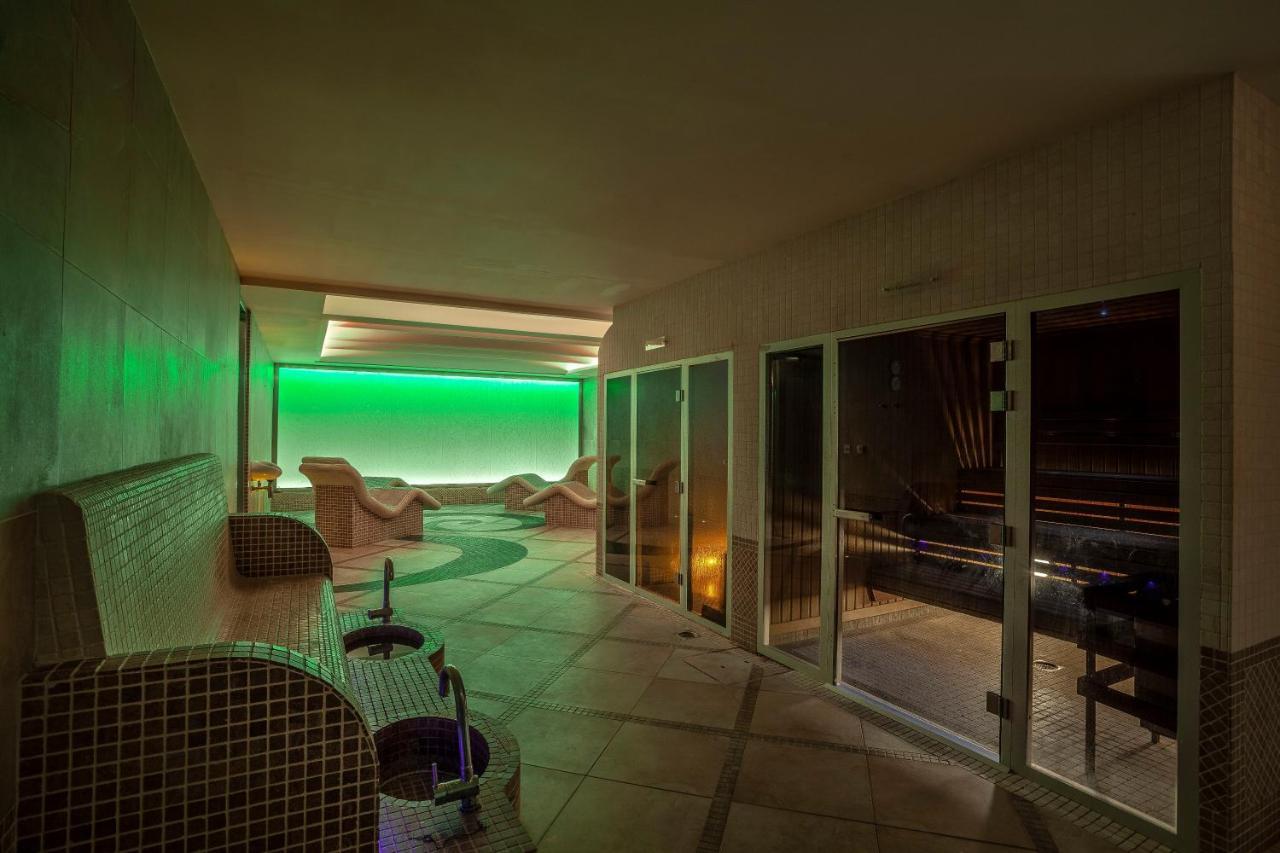 Carrickdale Hotel & Spa Dundalk Exterior foto